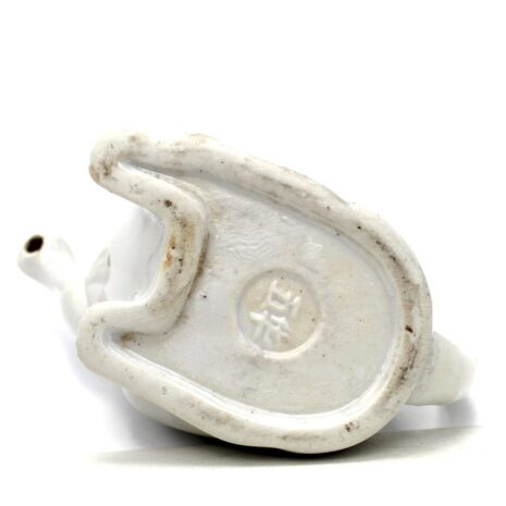 10-16944B-TLE-2p-sm-cat-blue-ribn-bottom 10-16944B-TLE-2p-sm-cat-blue-ribn-bottom