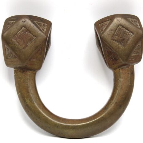 3161-YOE-Taureg-King-front-up-2 3161-YOE-Taureg-King-front-up-2