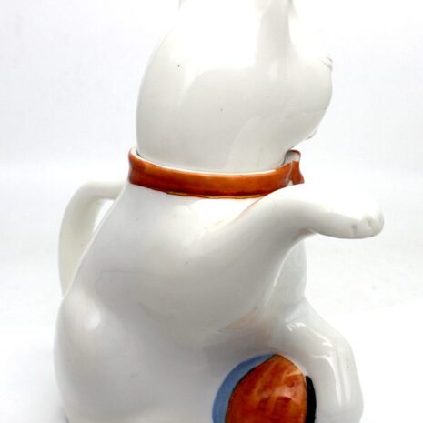 6-19420A-JAS-cat-ball-rear-diag-paw-front-R 6-19420A-JAS-cat-ball-rear-diag-paw-front-R