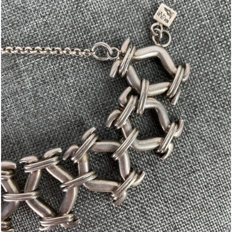 noBBB1 Linked Braclt Indian Motiv Det 3 copy noBBB1 Linked Braclt Indian Motiv Det 3 copy