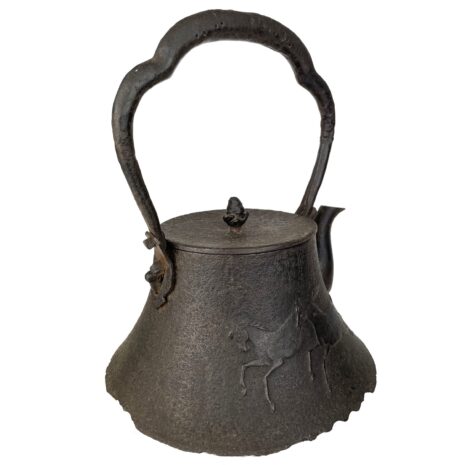 10 4153 Tetsuban Pot Horses copy 2 10 4153 Tetsuban Pot Horses copy 2