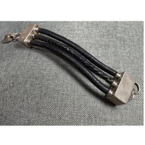 no11 B065 Silv Braclt 3 leather copy 2
