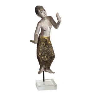 1 female Burmese dancer